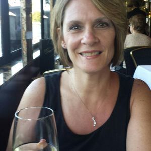 Meet your Posher, Debbie